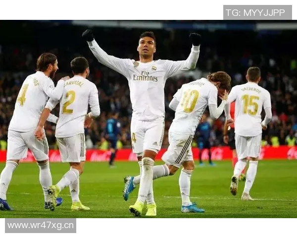 皇马对皇马欧冠比赛：皇家马德里之间的对决：两支皇马的欧冠比赛